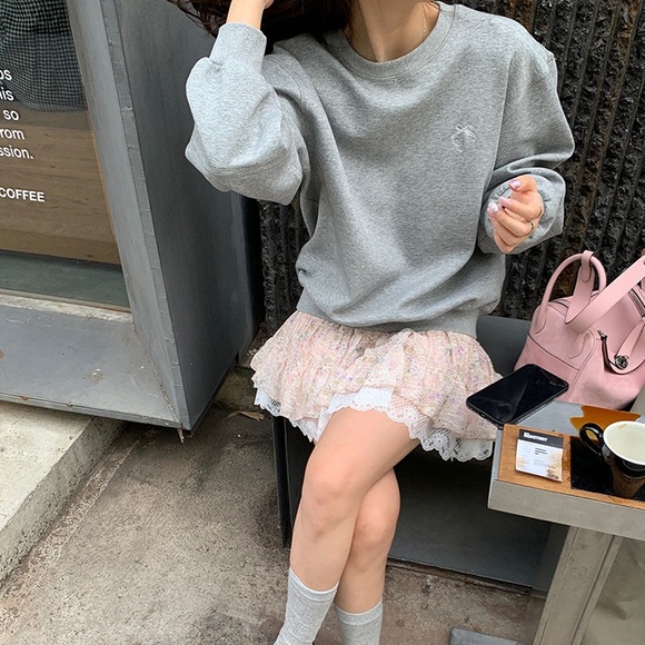 NWT pink lace floral skort - Picture 2 of 4